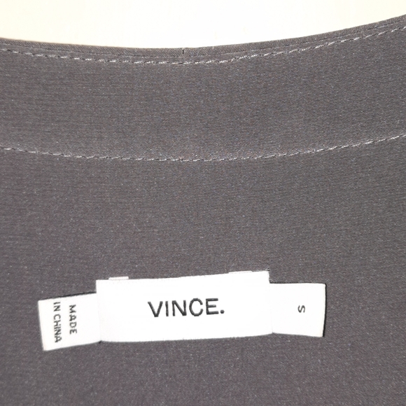 VINCE Silk Crocodile Embossed Blouse Long Tab Sleeve Grey Gray Top Button Down S - Picture 13 of 16